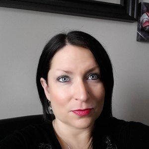 Meet your Posher, Lina